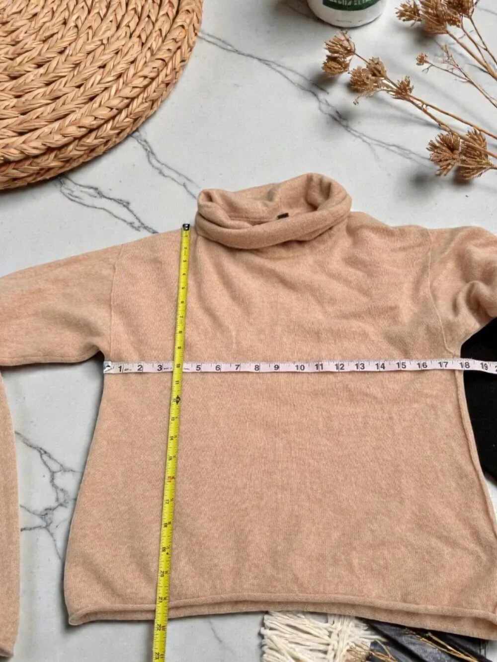 Free People Cozy Tan 100% Cashmere Turtkeneck Sweater Women's Size Medium